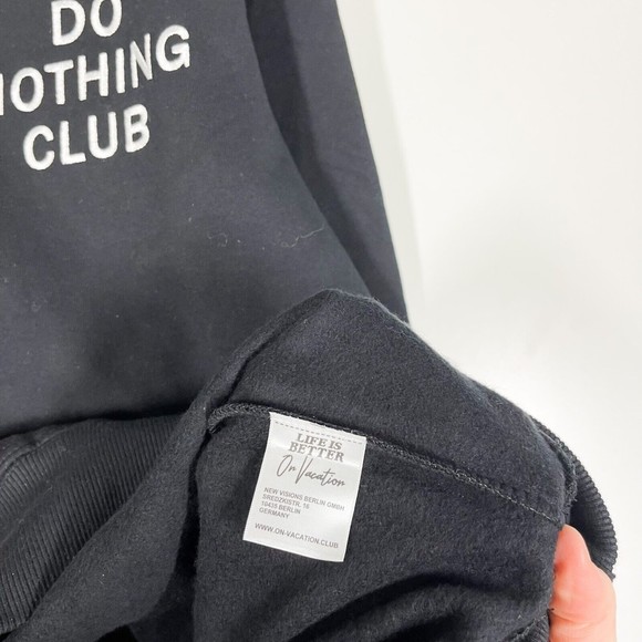 On Vacation Do Nothing Club Hoodie Sweatshirt Black Pullover Size Medium NEW - Picture 10 of 12